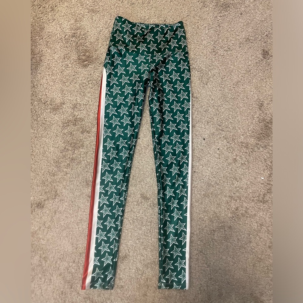Goldsheep Green and Red Stars and Stripes Leggings